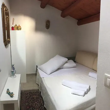 A Casa Da Anita 펜션 팔라쫄로 아크레이데