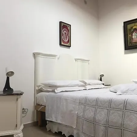 A Casa Da Anita 펜션 팔라쫄로 아크레이데